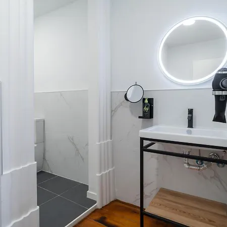Limehome Rua De Dom Manuel Ii Appartement