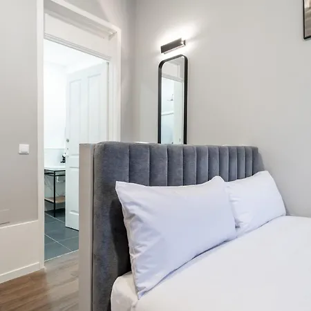 Limehome Rua De Dom Manuel Ii Appartement *